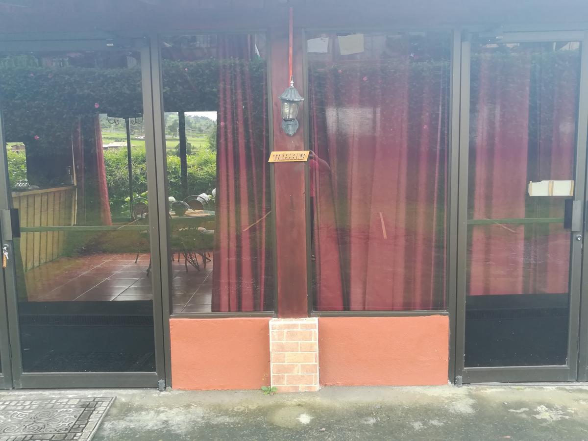 Hotel Chalets Los Volcanes Fraijanes Экстерьер фото